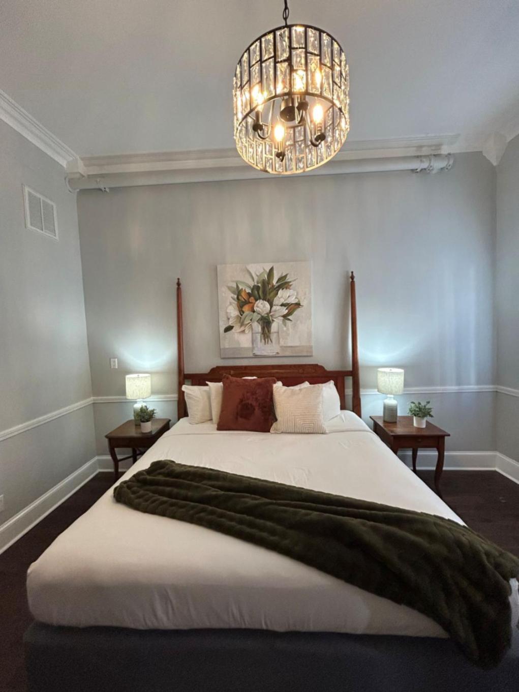 Hotel St. Pierre French Quarter New Orleans Exterior photo